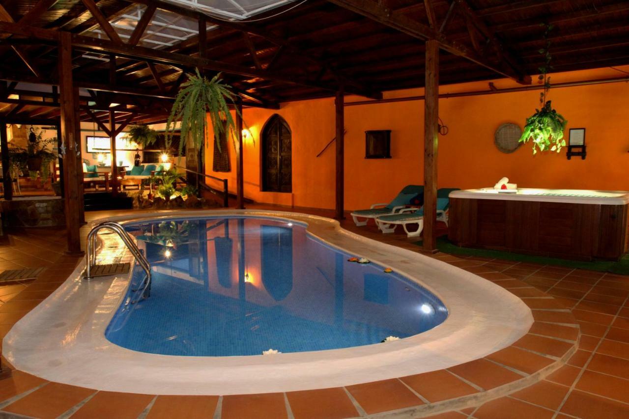 Villa Spa Las Tinajas Triquivijate المظهر الخارجي الصورة