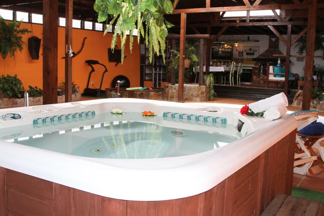 Villa Spa Las Tinajas Triquivijate المظهر الخارجي الصورة