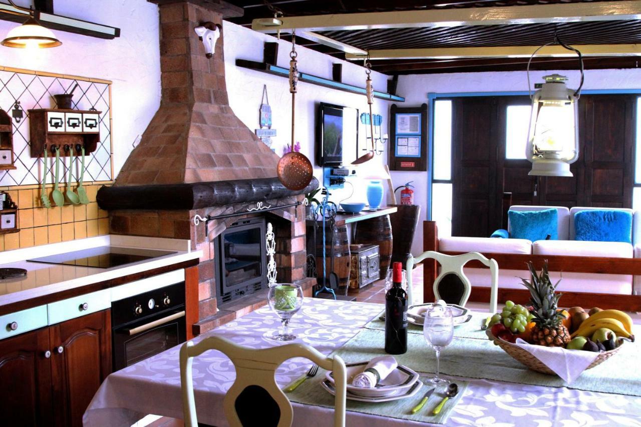 Villa Spa Las Tinajas Triquivijate المظهر الخارجي الصورة