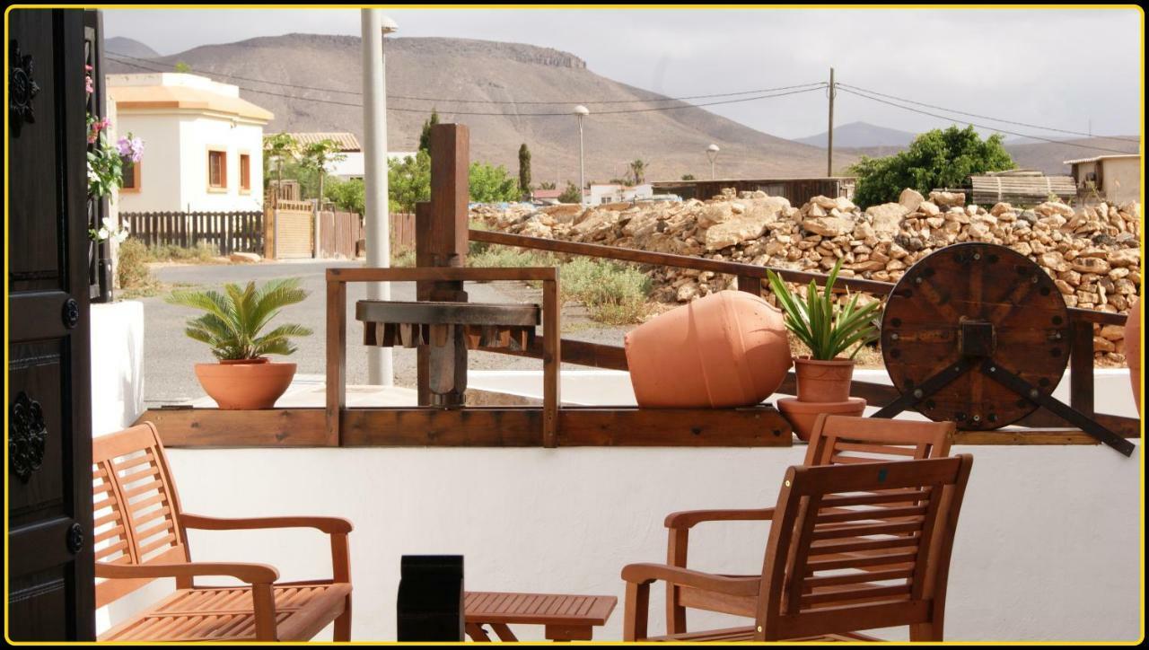 Villa Spa Las Tinajas Triquivijate المظهر الخارجي الصورة