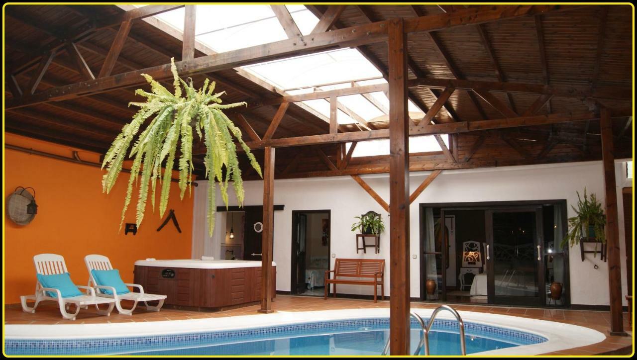 Villa Spa Las Tinajas Triquivijate المظهر الخارجي الصورة